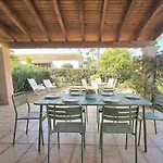 Villa Romarin - au bord du golf - piscine- clim *