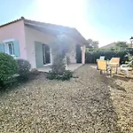 Villa Romarin - au bord du golf - piscine- clim *